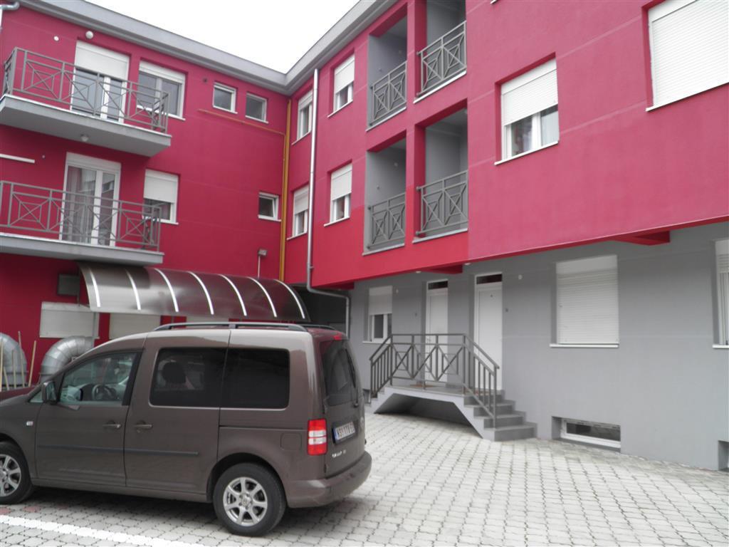 B&B Zmajevo Gnezdo 021 Sremska Kamenica Bagian luar foto