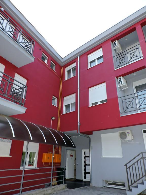 B&B Zmajevo Gnezdo 021 Sremska Kamenica Bagian luar foto